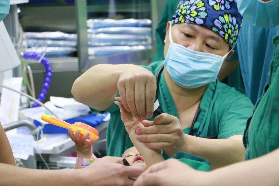 安顺妇婴监护型护送